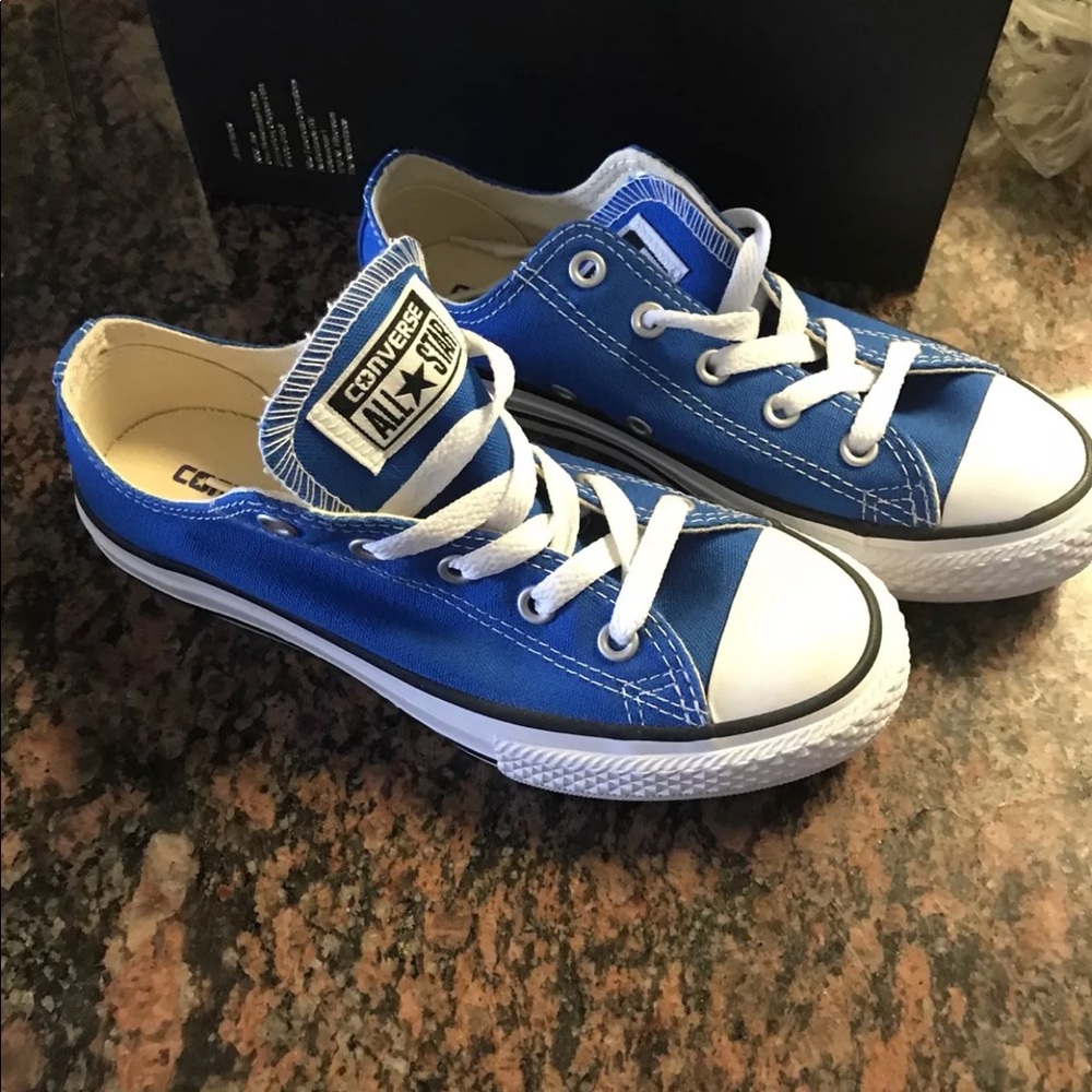 Converse kids Royal Blue shoes size 1.5 shoes